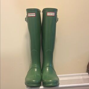 Hunter Classic Tall Green Boots